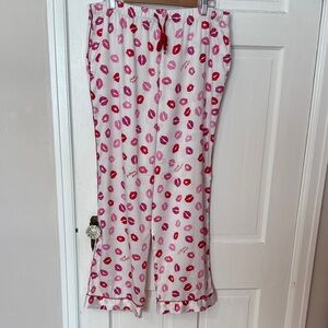 Victoria's Secret Pink and Red Lip Print Pajama Pants Valentine's Size XL